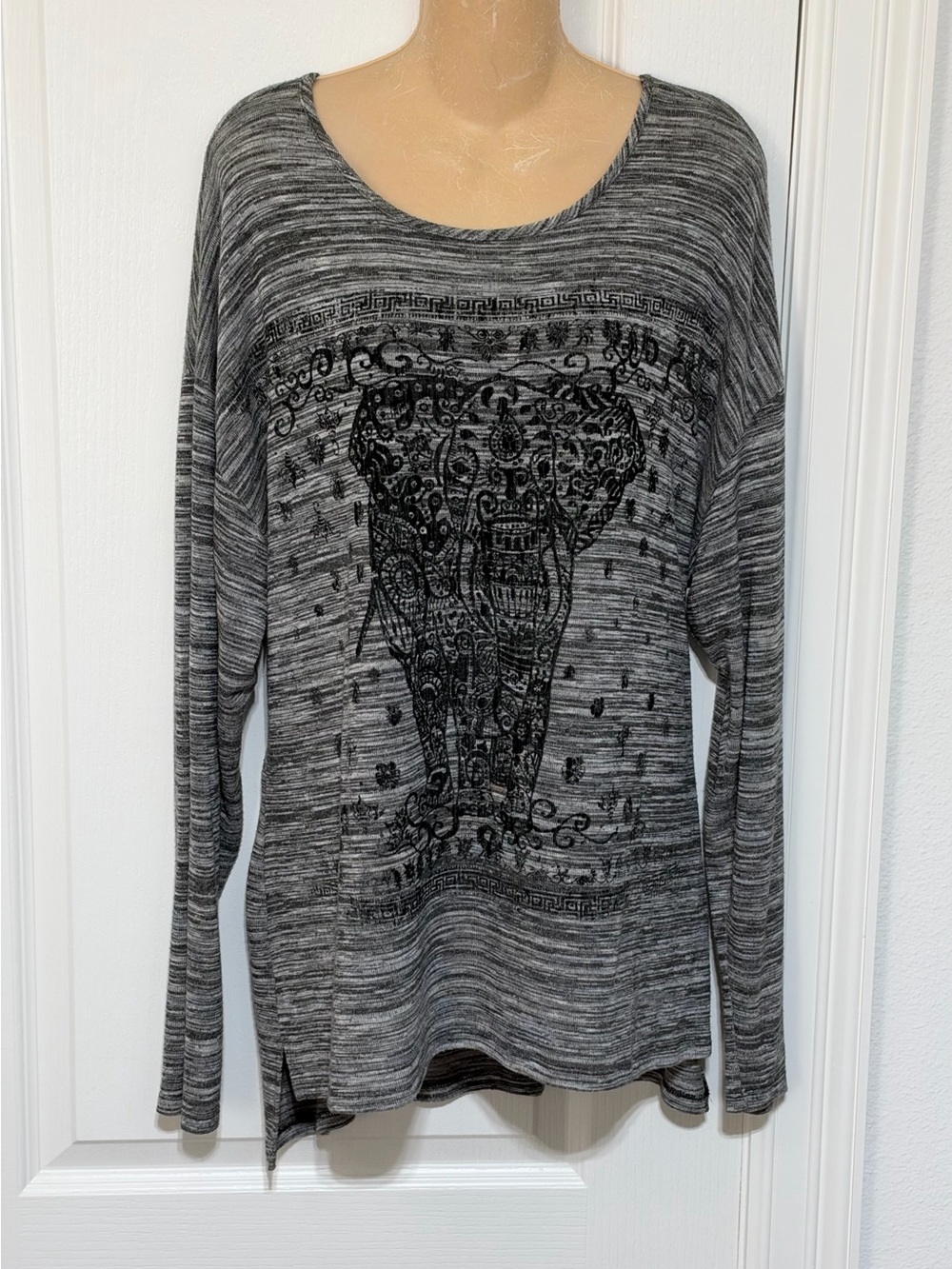 CATO Gray Elephant Print Long-Sleeve Women’s Top